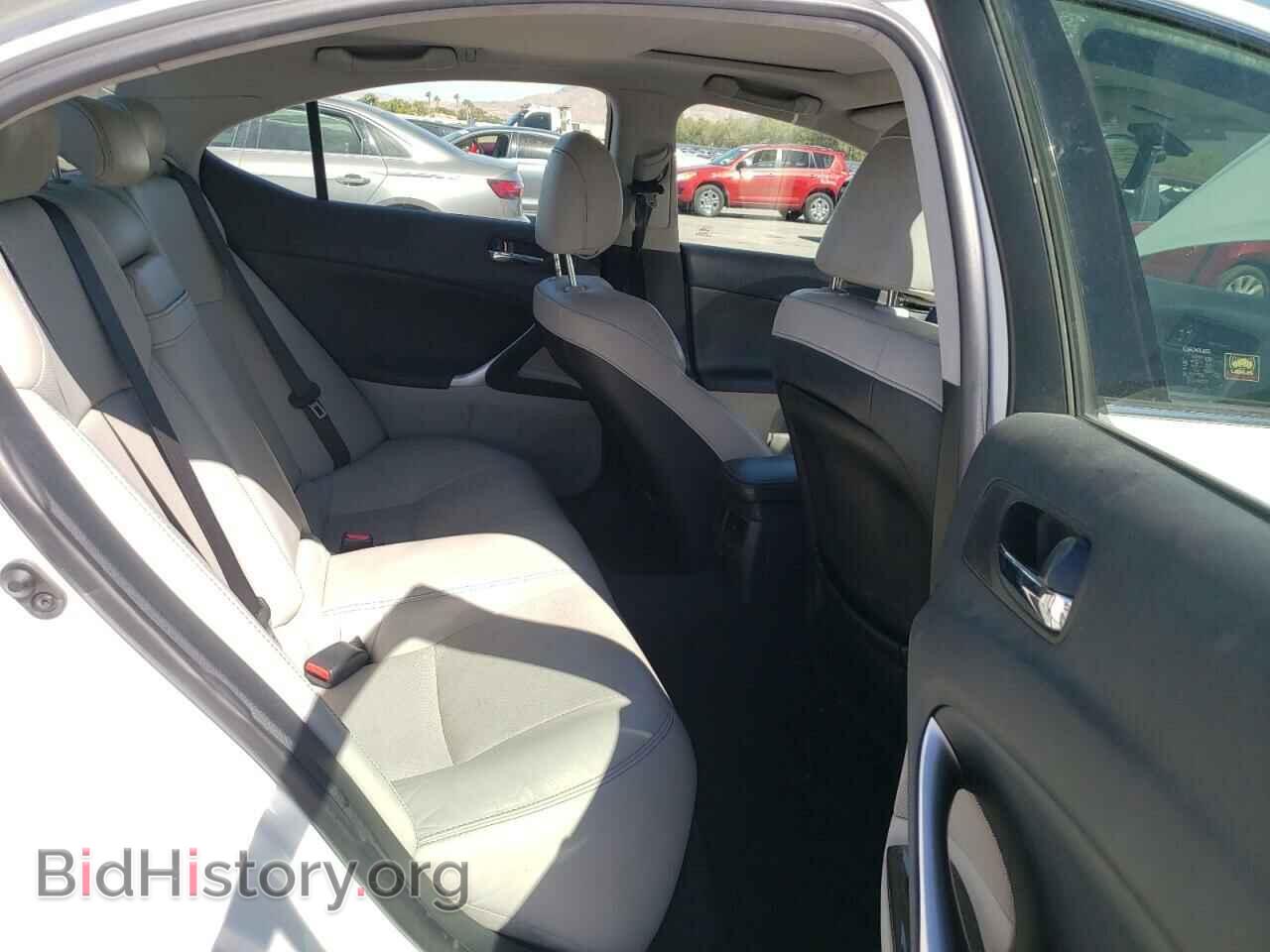 2010 LEXUS IS - VIN: JTHBF5C20A2097495 - Photo 10