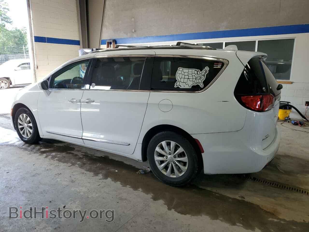 2018 CHRYSLER PACIFICA - VIN: 2C4RC1EG6JR111170 - Фото 2