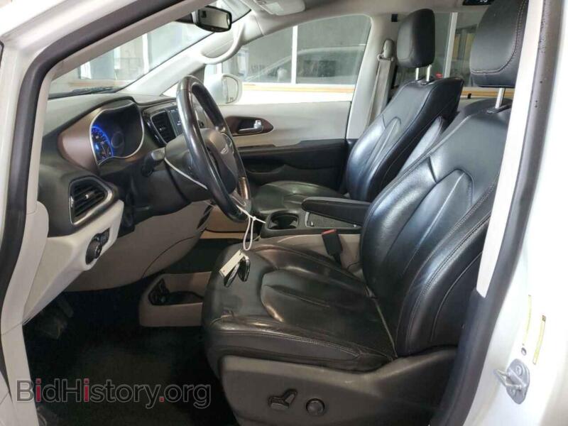 2018 Chrysler PACIFICA (VIN 2C4RC1EG6JR111170) — photo 7 of 13