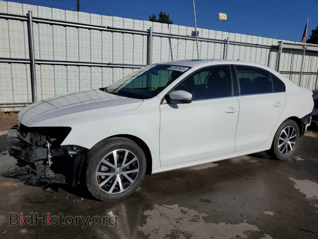 Фотография 3VWDB7AJ9HM400205 - VOLKSWAGEN JETTA 2017