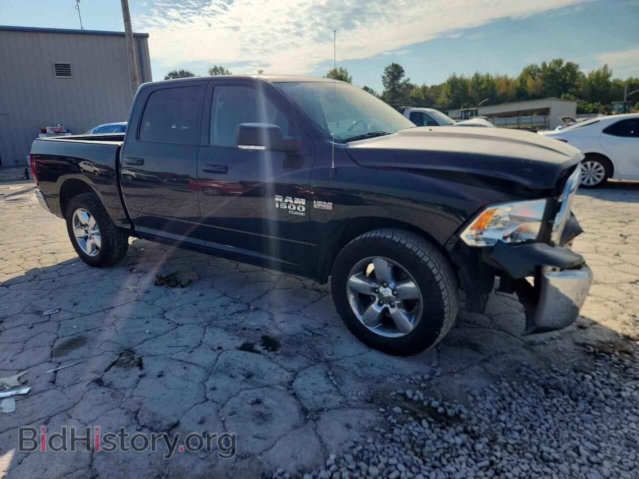 2019 RAM 1500 - VIN: 1C6RR6LT8KS563737 - Photo 4