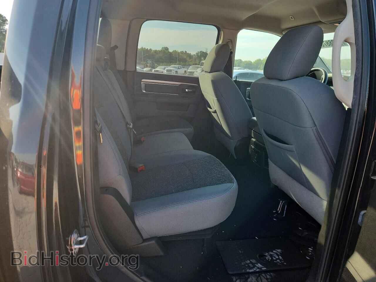 2019 RAM 1500 - VIN: 1C6RR6LT8KS563737 - Photo 10