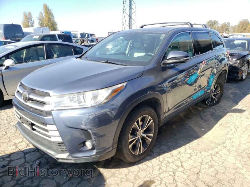 2017 Toyota HIGHLANDER (VIN 5TDZZRFH2HS214964) — photo 1 of 13, Copart, damage: rear end