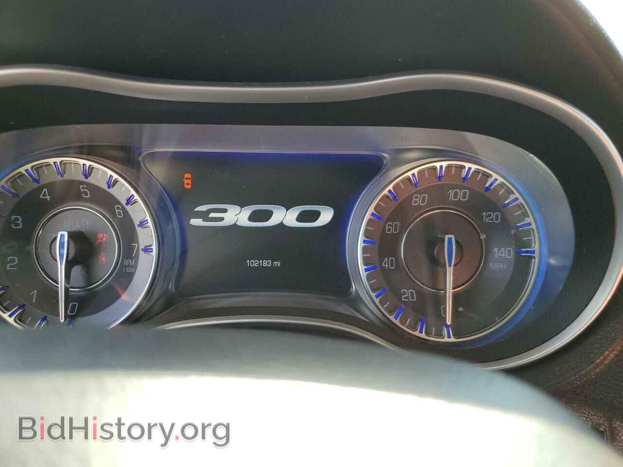 2016 CHRYSLER 300 - VIN: 2C3CCAAG2GH189542 - Фото 9
