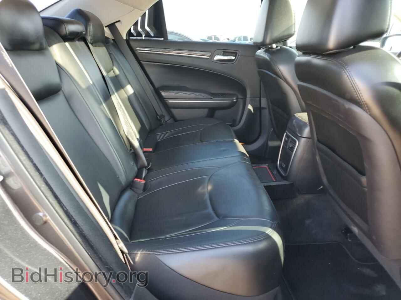 2016 CHRYSLER 300 - VIN: 2C3CCAAG2GH189542 - Фото 10