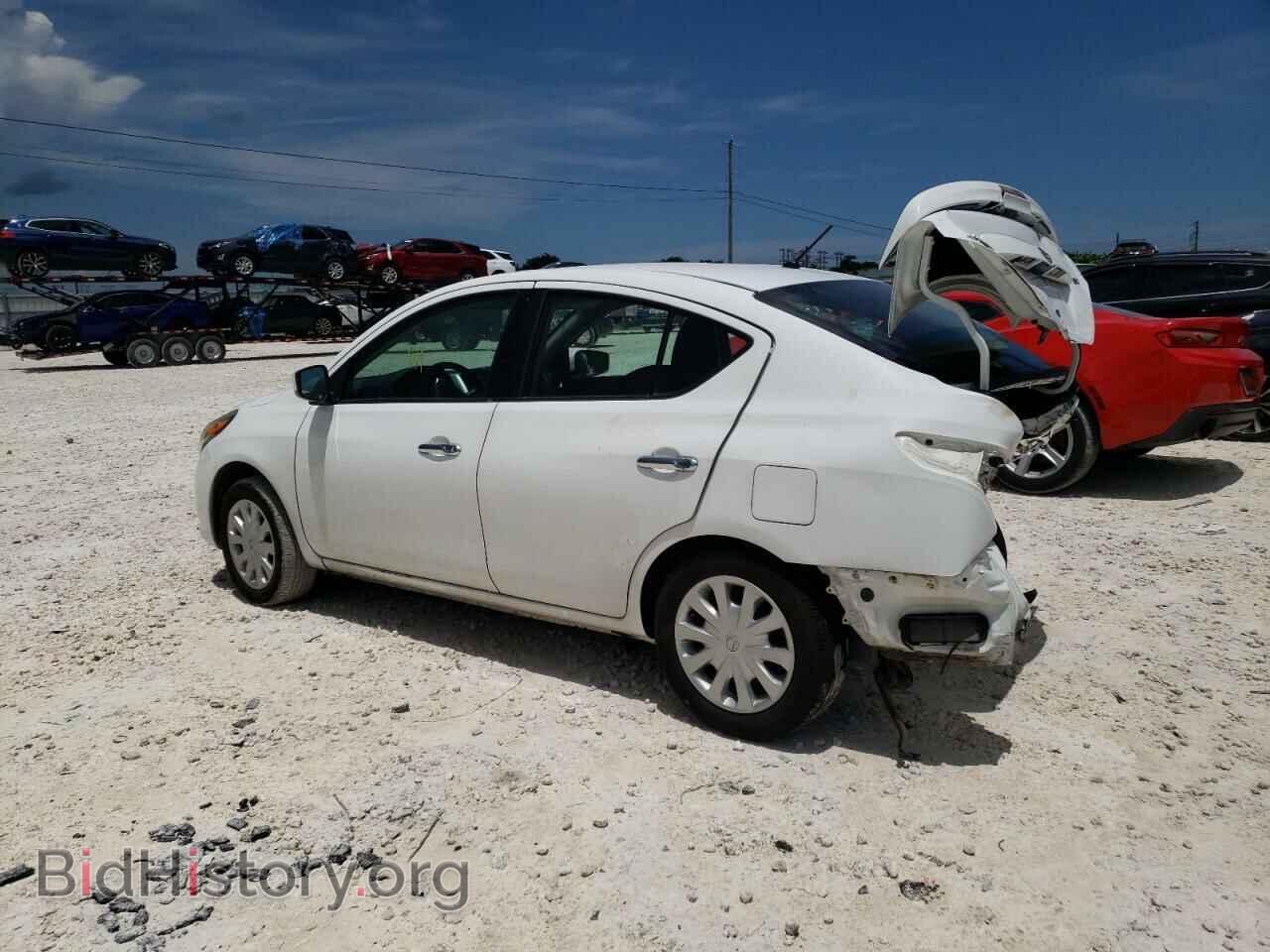 2019 NISSAN VERSA - VIN: 3N1CN7AP5KL859614 - Фото 2