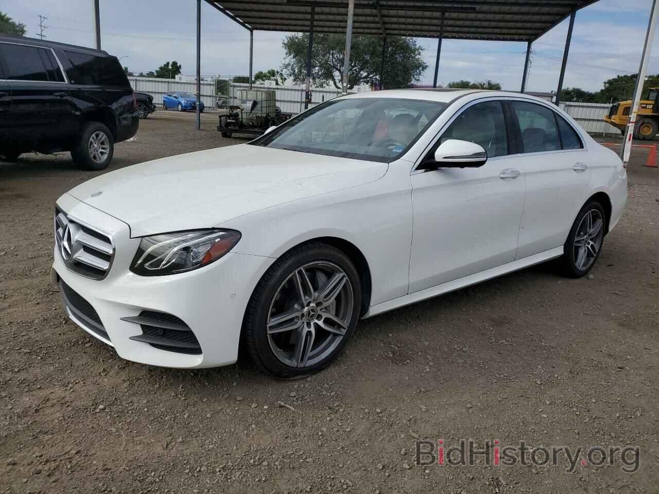 Photo WDDZF4JB2KA557637 - MERCEDES-BENZ E-CLASS 2019