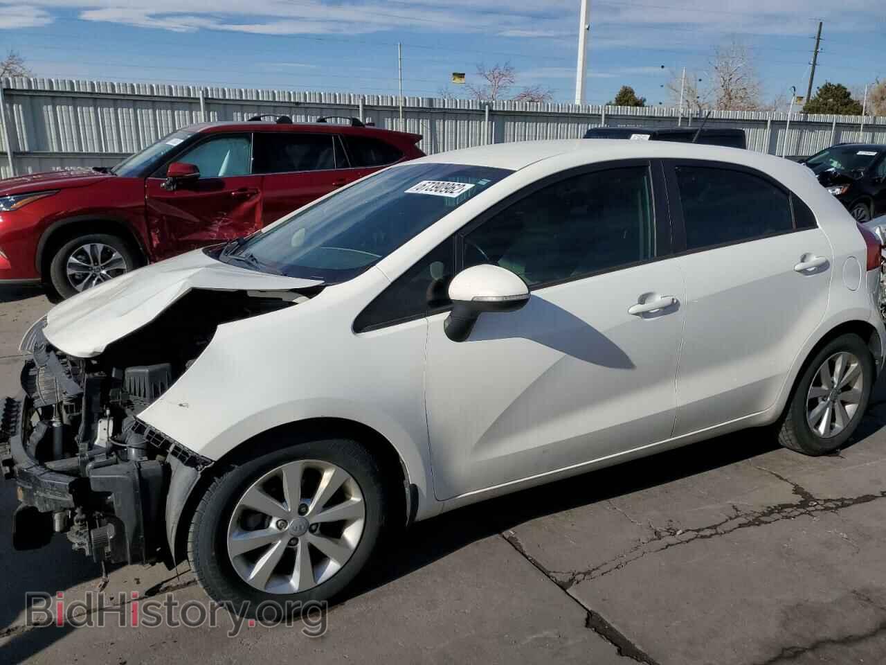 Фотография KNADN5A31F6447951 - KIA RIO 2015