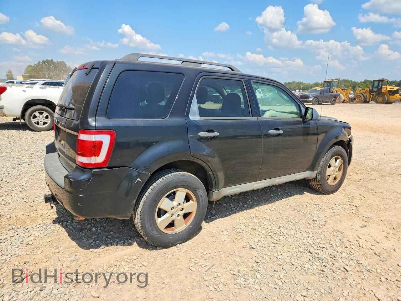 2010 FORD ESCAPE - VIN: 1FMCU0D77AKB11610 - Фото 3
