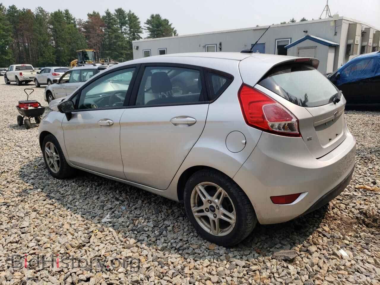 2017 FORD FIESTA - VIN: 3FADP4EJ3HM166033 - Фото 2