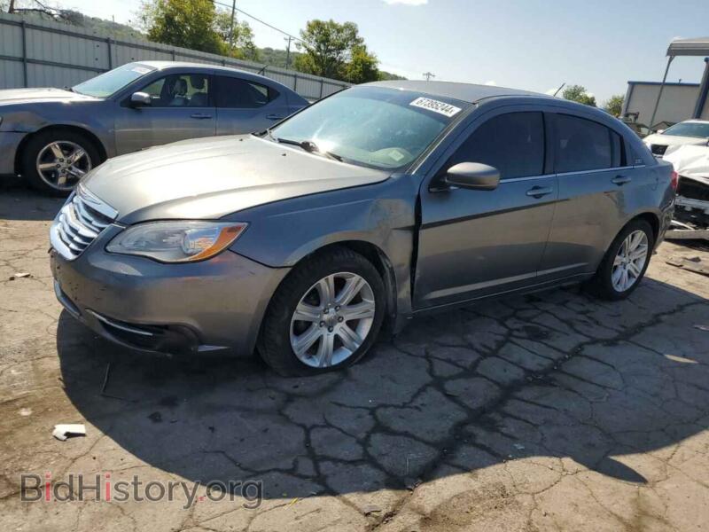 2013 Chrysler 200 Touring (VIN 1C3CCBBB3DN743599) — фото 1 из 13, Copart, повреждение: передняя часть