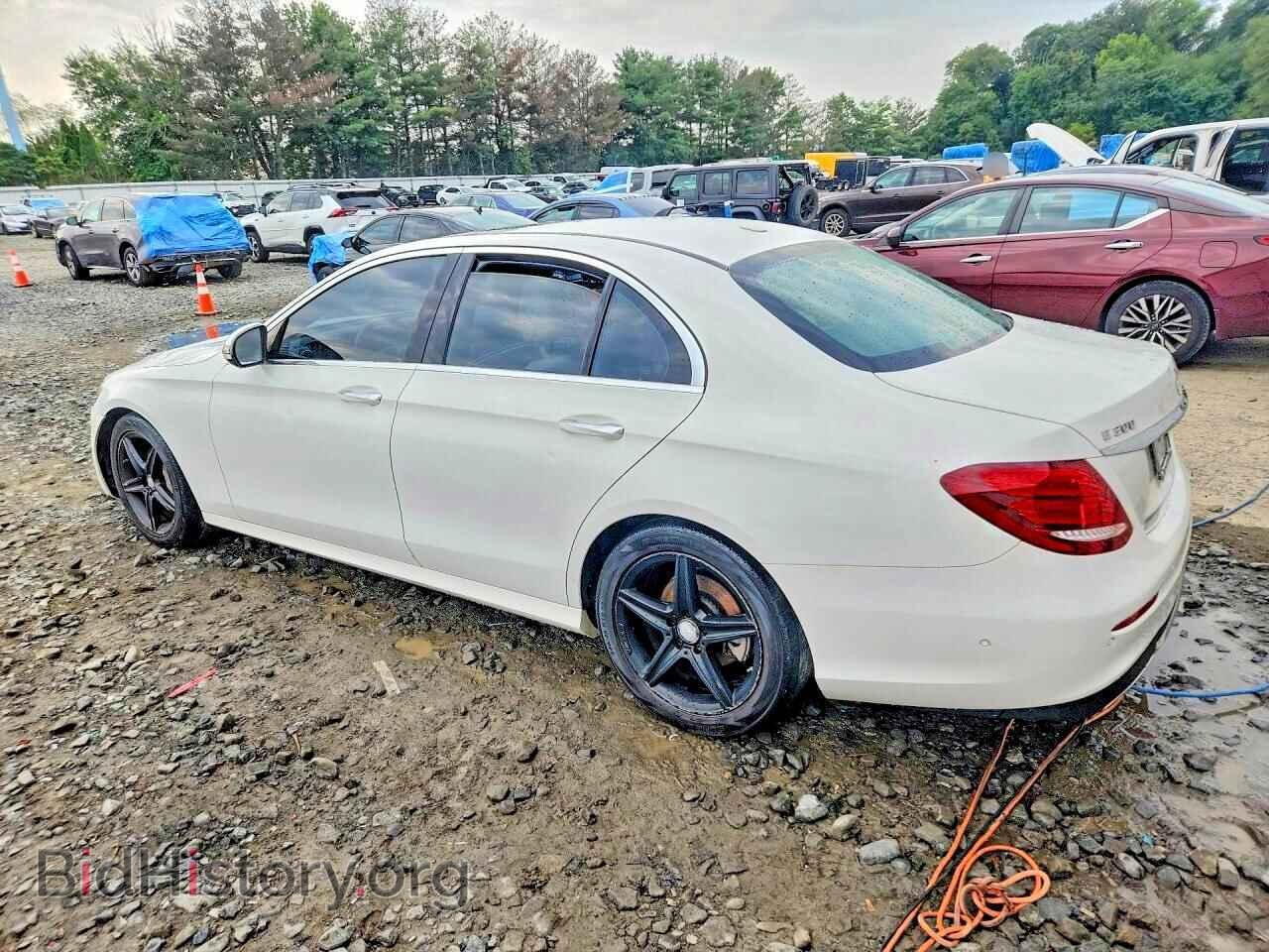 2017 MERCEDES-BENZ E-CLASS - VIN: WDDZF4KB7HA053219 - Фото 2