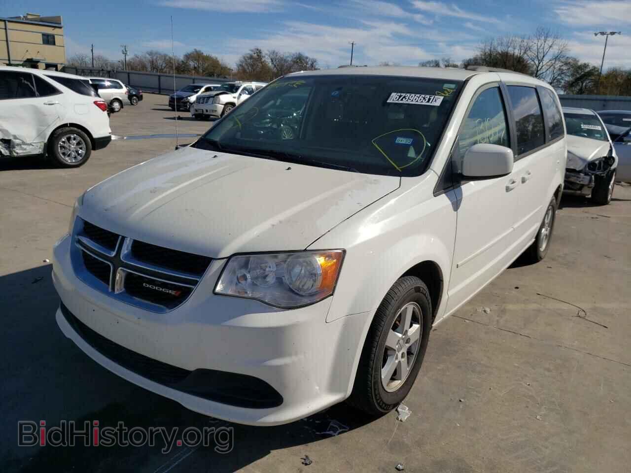 2013 DODGE GRAND CARA - VIN: 2C4RDGCG6DR655384 - Фото 2