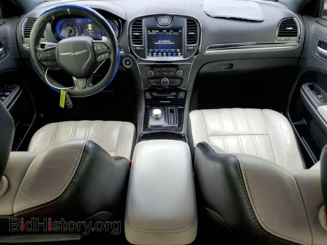 2018 CHRYSLER 300 - VIN: 2C3CCABT9JH308237 - Фото 8