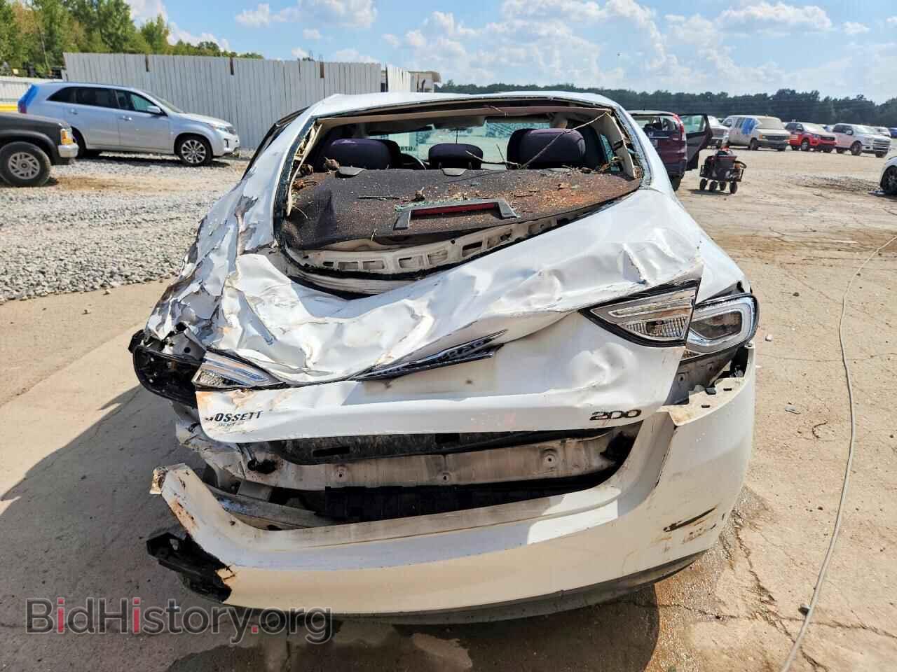 2016 CHRYSLER 200 - VIN: 1C3CCCFB0GN191421 - Фото 6