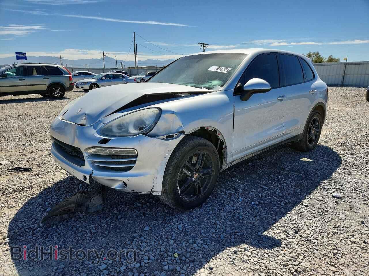 Photo WP1AA2A20CLA00479 - PORSCHE CAYENNE 2012