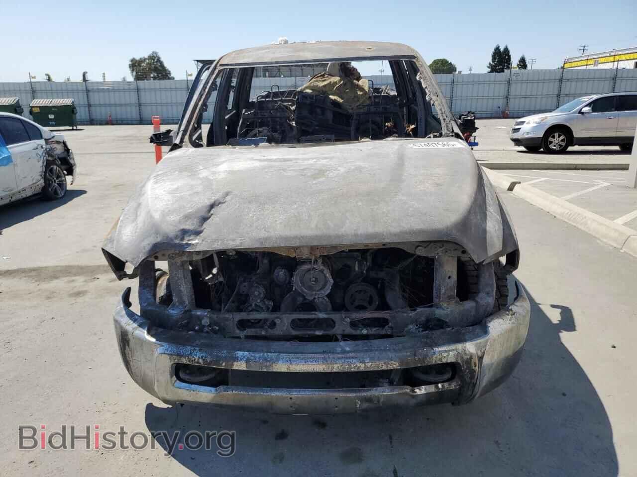 2018 RAM All Models - VIN: 3C6UR5CL5JG260621 - Photo 5