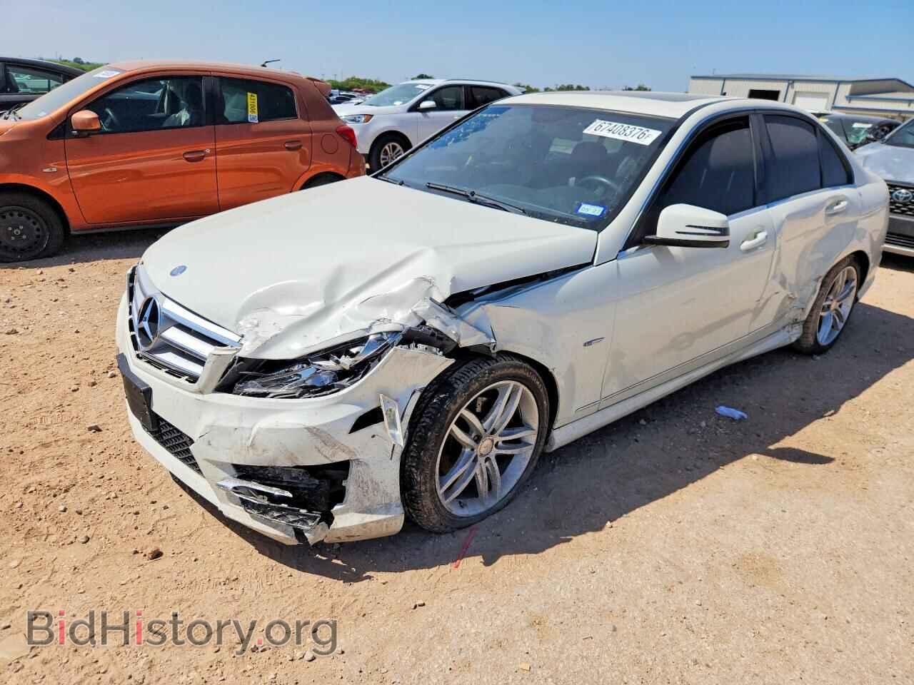 Photo WDDGF4HB2CA655842 - MERCEDES-BENZ C-CLASS 2012