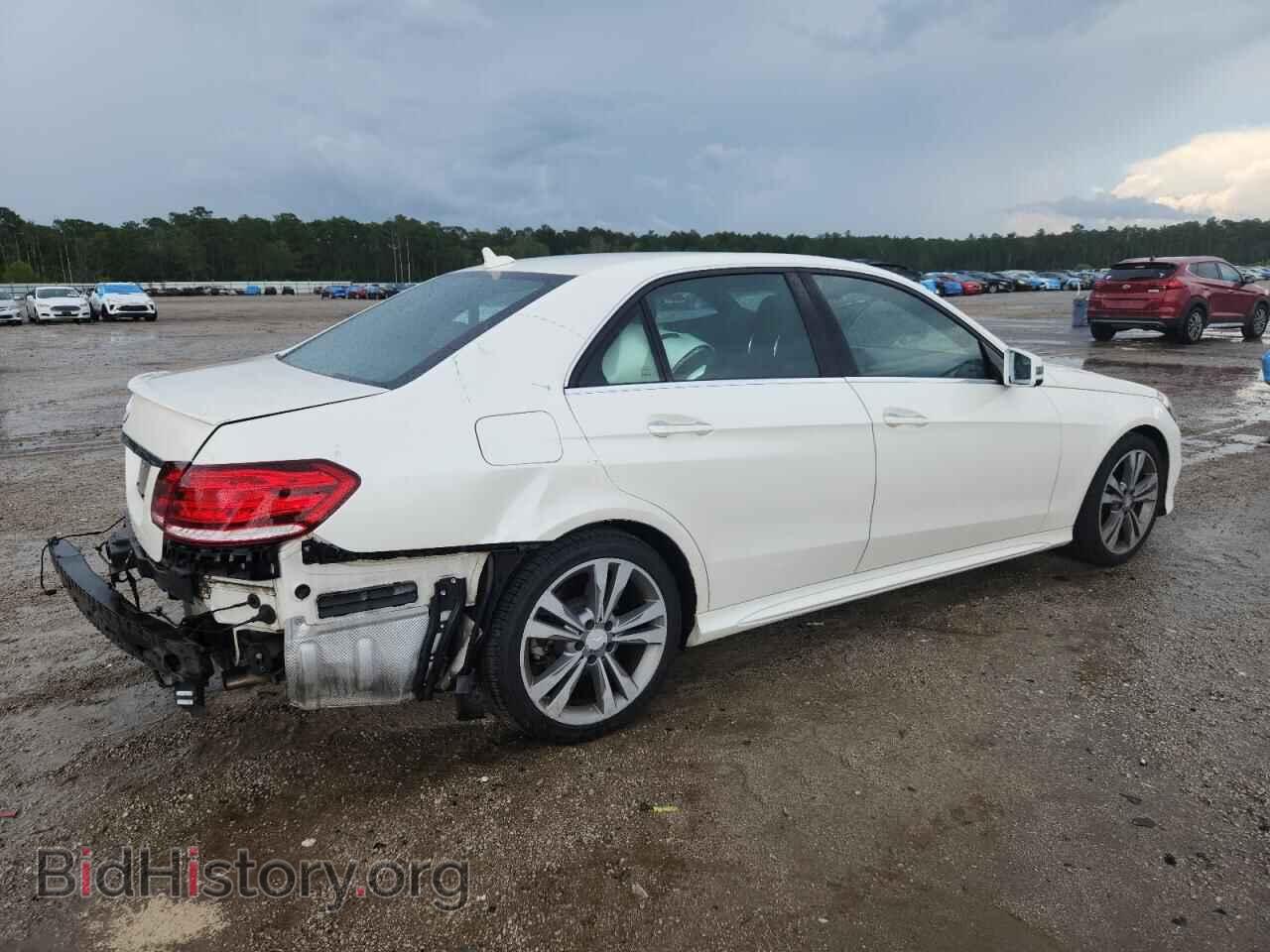 2014 MERCEDES-BENZ E-CLASS - VIN: WDDHF5KB7EA855136 - Фото 3