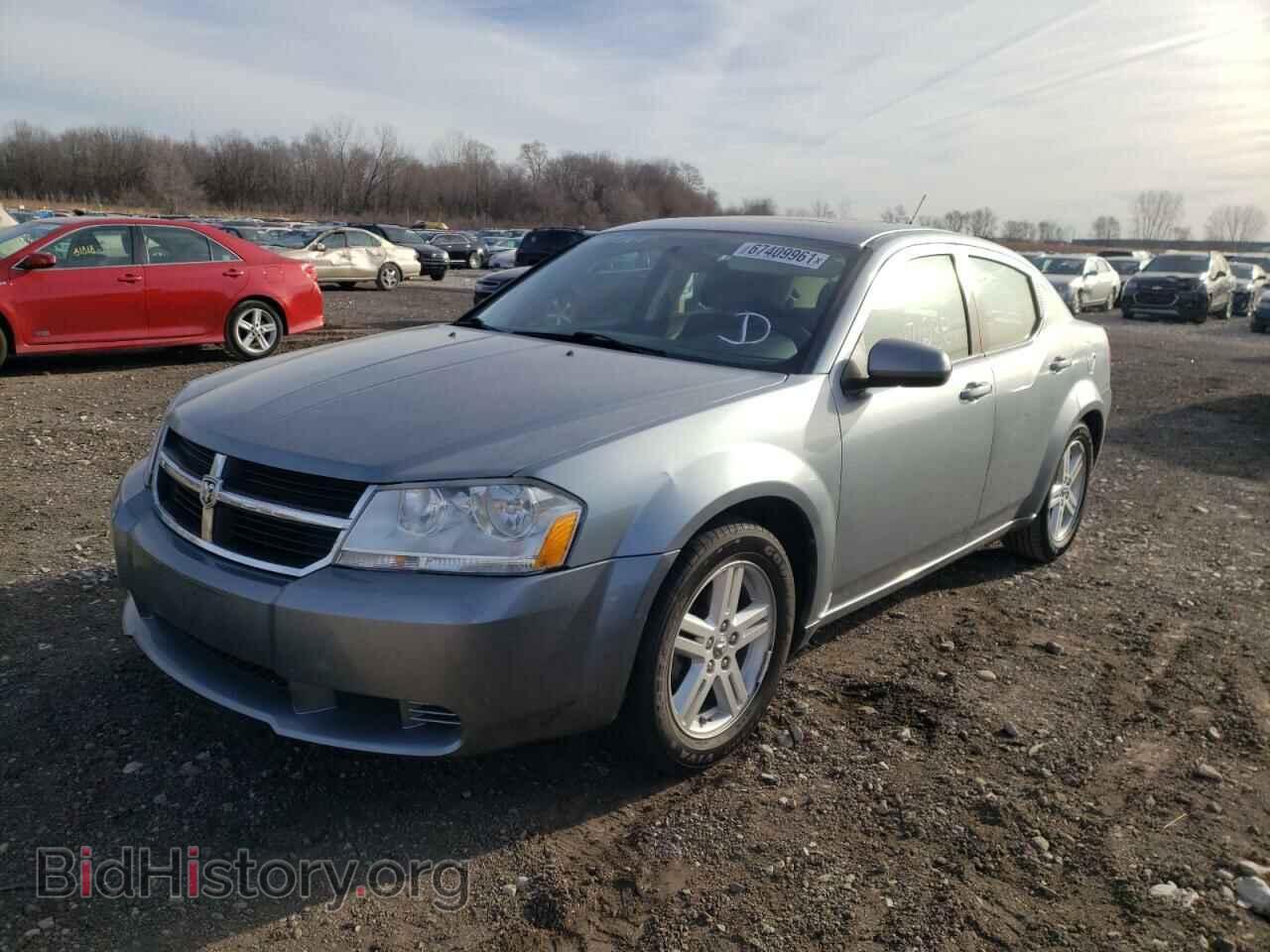 2010 DODGE AVENGER - VIN: 1B3CC1FB2AN226906 - Фото 2