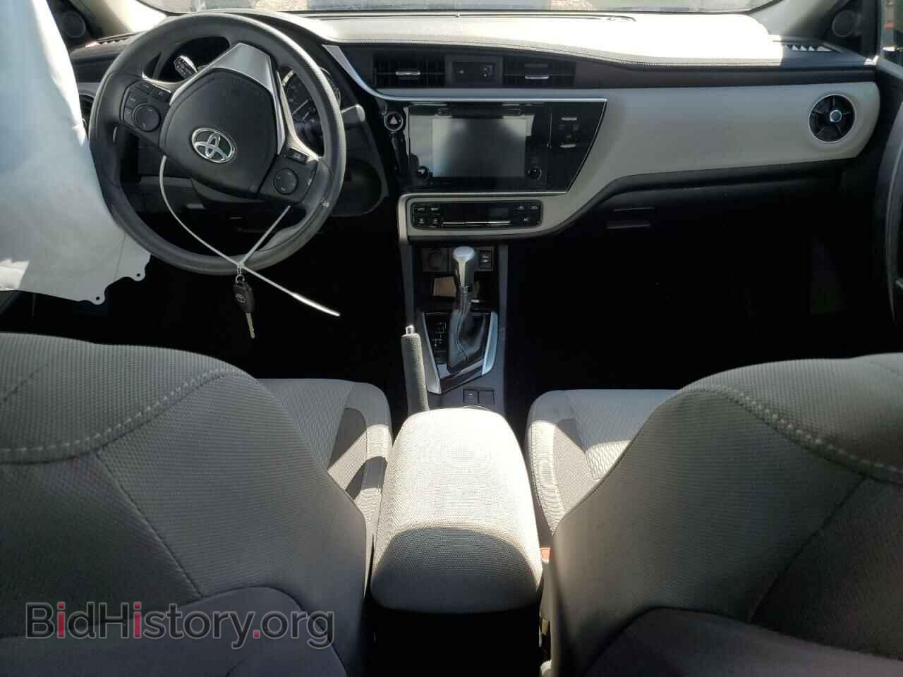 2017 TOYOTA COROLLA - VIN: 2T1BURHE8HC832995 - Фото 8