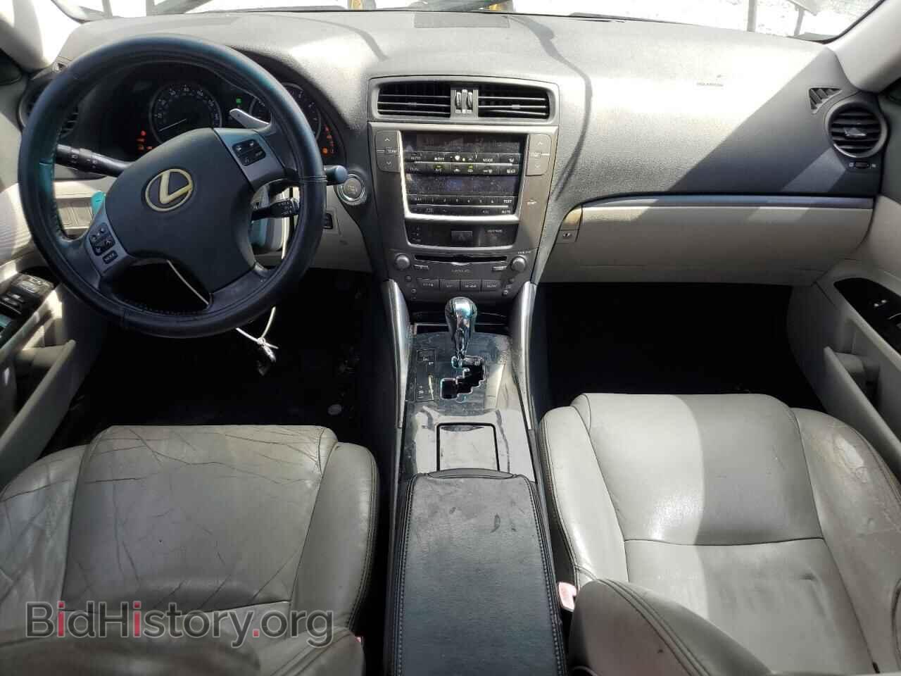 2011 LEXUS IS - VIN: JTHBF5C26B5137031 - Photo 8