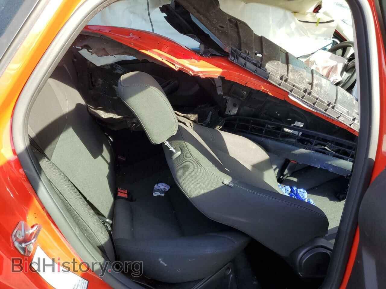 2016 FORD FOCUS - VIN: 1FADP3F22GL271888 - Photo 6