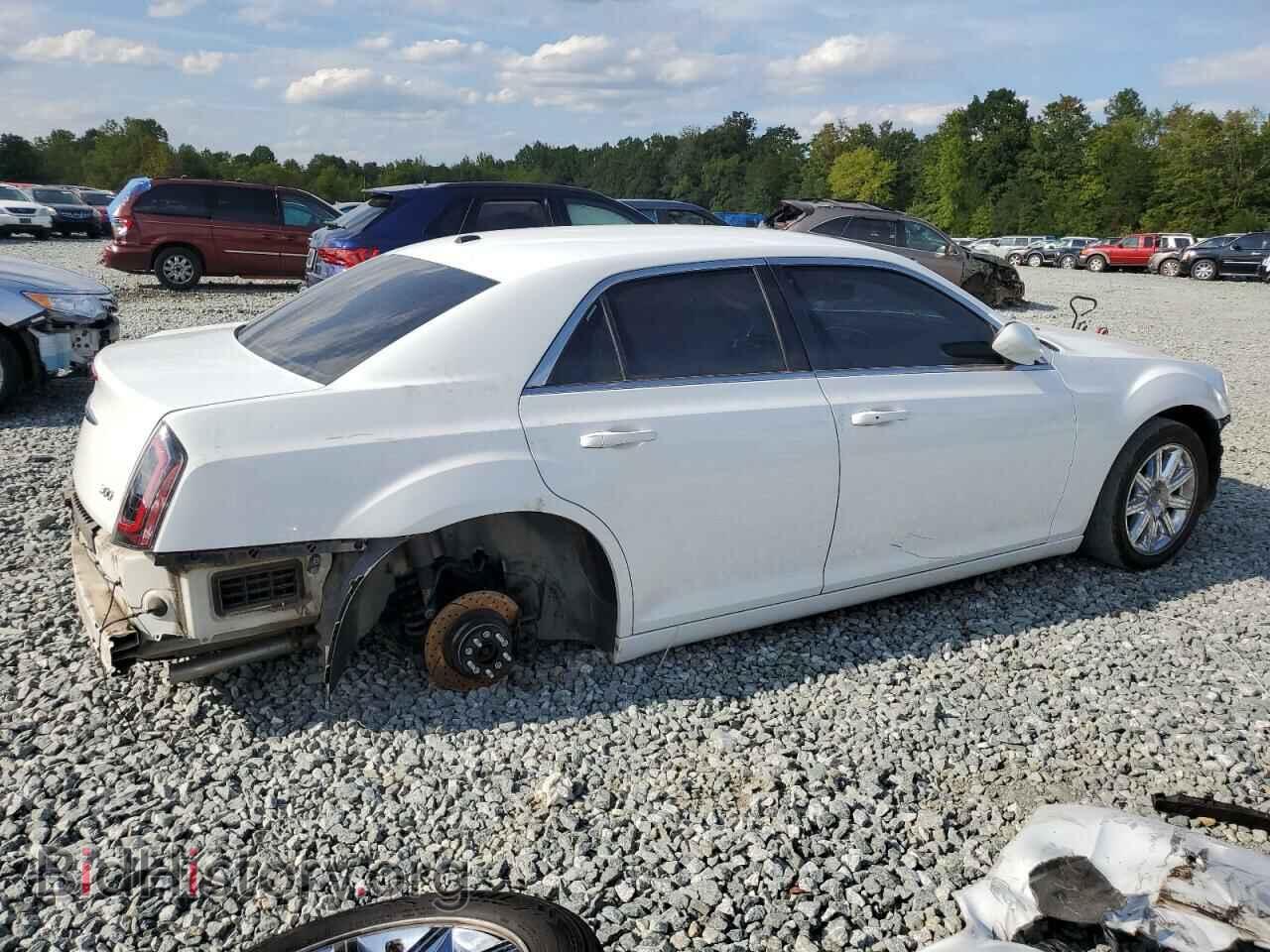2013 CHRYSLER 300 - VIN: 2C3CCAAG5DH589493 - Фото 3