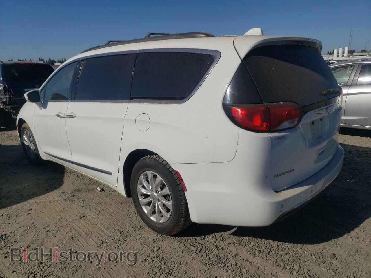 2017 CHRYSLER PACIFICA - VIN: 2C4RC1BG2HR683402 - Photo 2