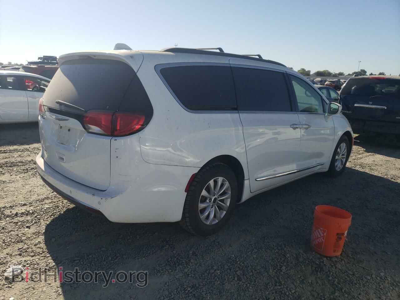 2017 CHRYSLER PACIFICA - VIN: 2C4RC1BG2HR683402 - Photo 3