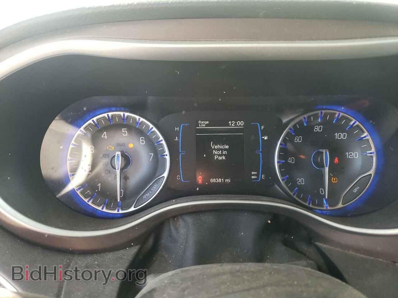 2017 CHRYSLER PACIFICA - VIN: 2C4RC1BG2HR683402 - Photo 9