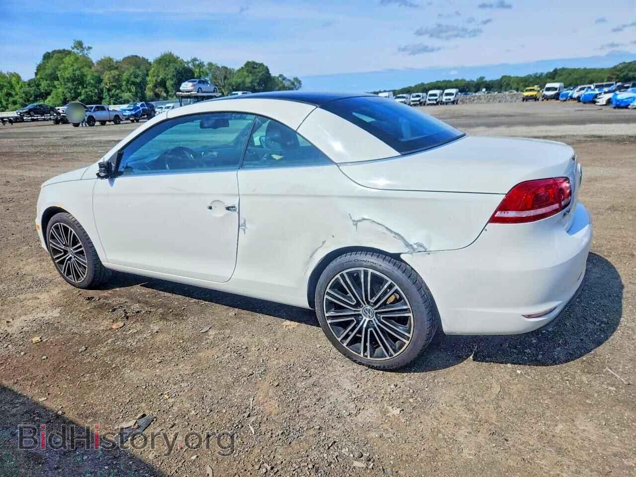 2015 VOLKSWAGEN EOS - VIN: WVWFW8AH2FV000511 - Фото 2