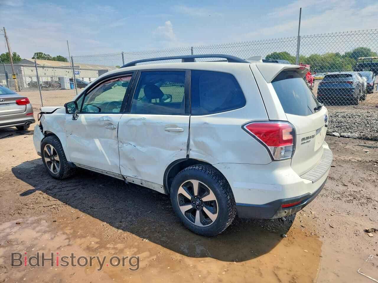 2018 SUBARU FORESTER - VIN: JF2SJAEC9JH440785 - Фото 2
