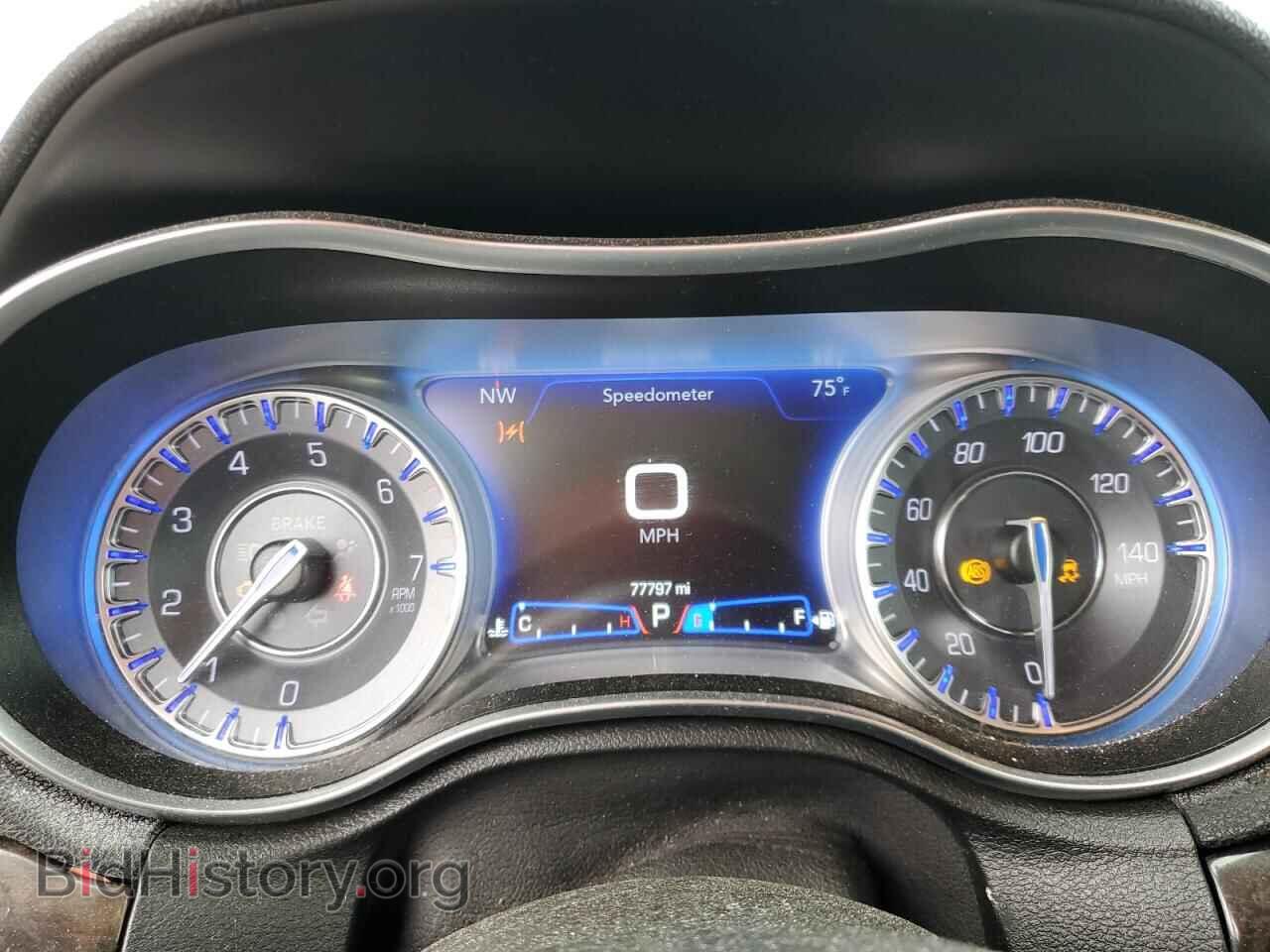 2019 CHRYSLER 300 - VIN: 2C3CCAEG6KH585573 - Фото 9