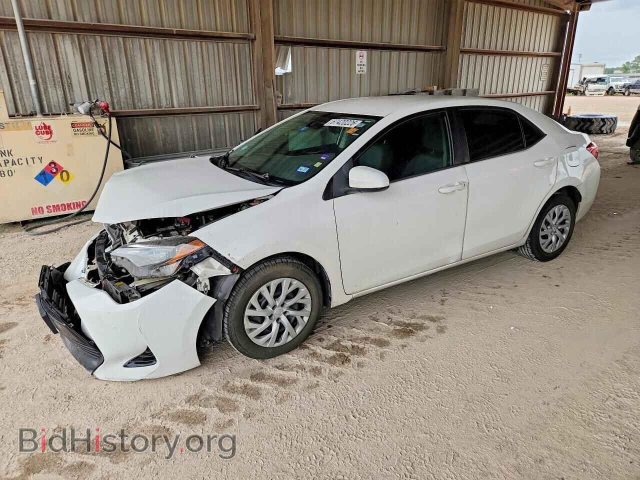 Photo 5YFBURHE9JP855921 - TOYOTA COROLLA 2018