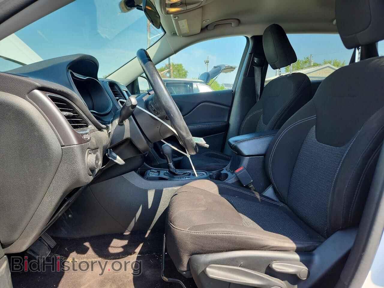 2019 JEEP CHEROKEE - VIN: 1C4PJLCB0KD221507 - Фото 7