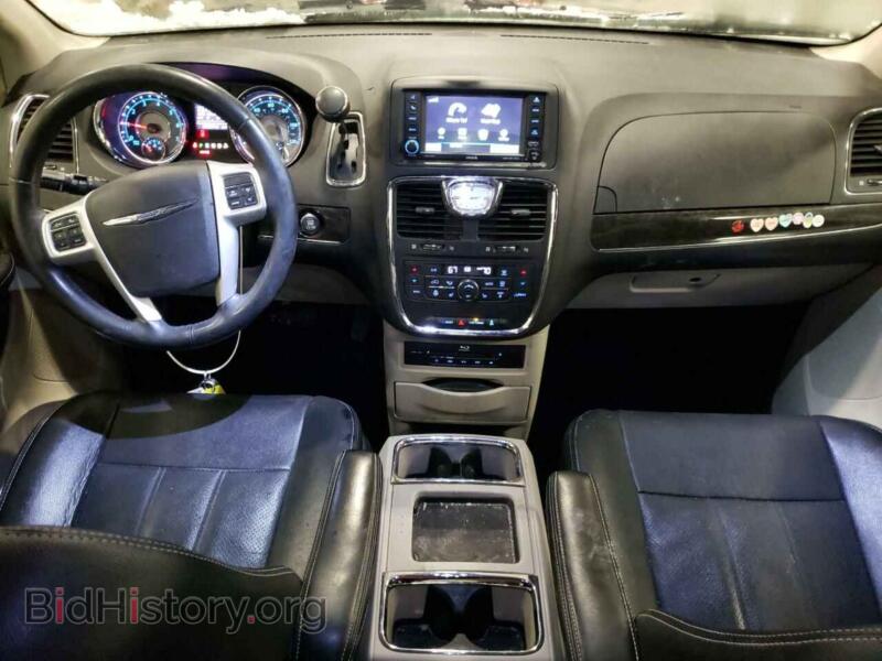 2016 Chrysler MINIVAN (VIN 2C4RC1CG6GR191016) — photo 8 of 14