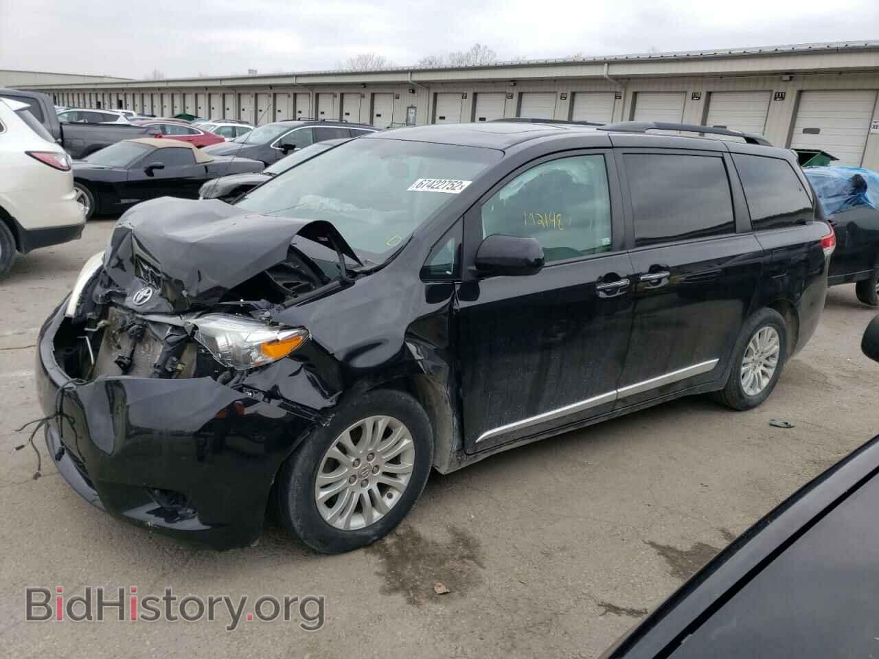 Photo 5TDYK3DC9DS363872 - TOYOTA SIENNA 2013