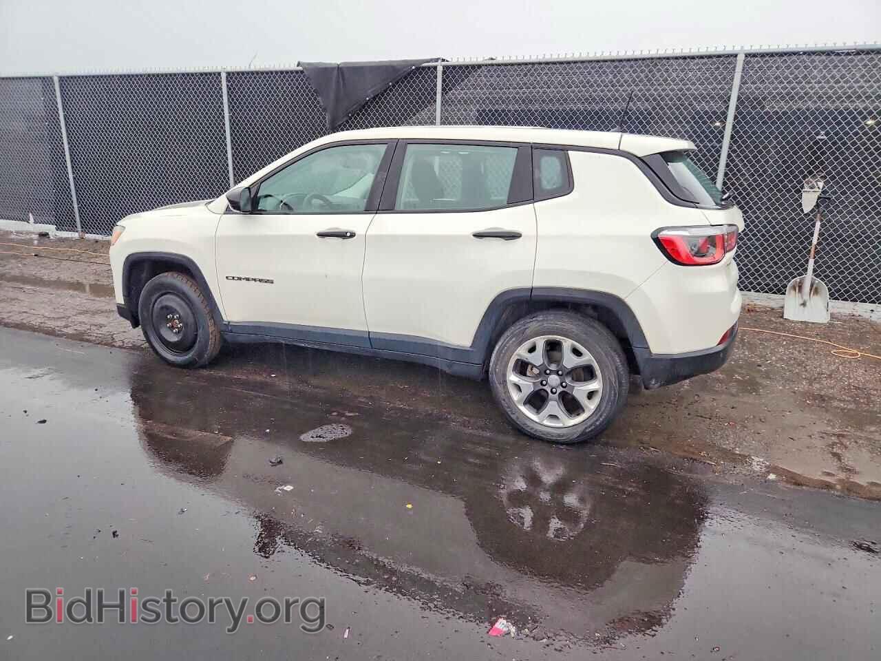 2018 JEEP COMPASS - VIN: 3C4NJCAB3JT263379 - Фото 2