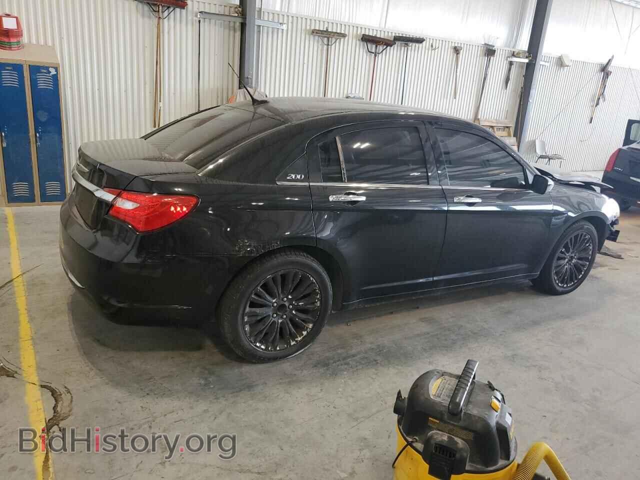 2011 CHRYSLER 200 - VIN: 1C3BC2FG1BN520668 - Фото 3