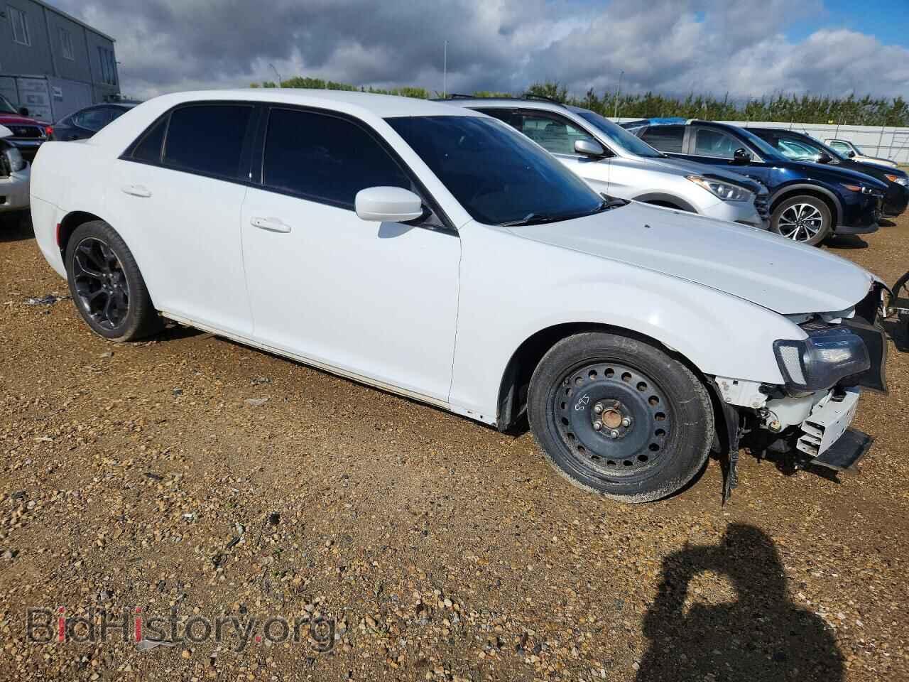 2016 CHRYSLER 300 - VIN: 2C3CCABG4GH231434 - Photo 4