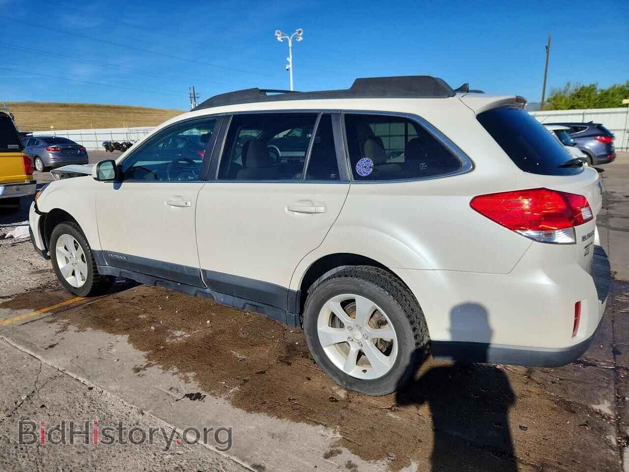 2014 SUBARU OUTBACK - VIN: 4S4BRCCC8E3279463 - Photo 2