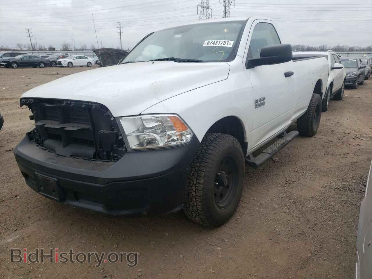 2017 RAM 1500 - VIN: 3C6JR6DG1HG591670 - Фото 2