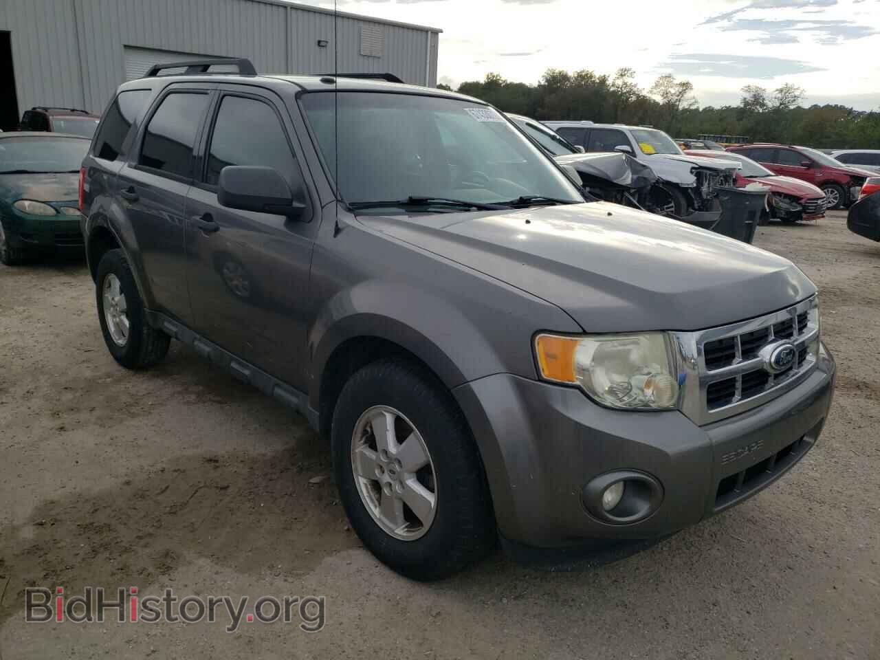 Photo 1FMCU0D73BKC48450 - FORD ESCAPE 2011