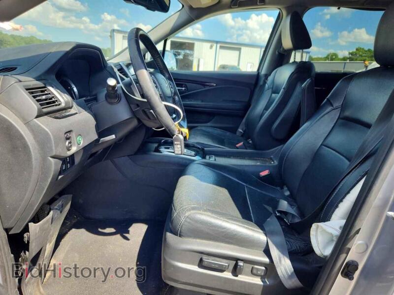 2017 Honda PILOT (VIN 5FNYF6H08HB055995) — фото 7 из 15