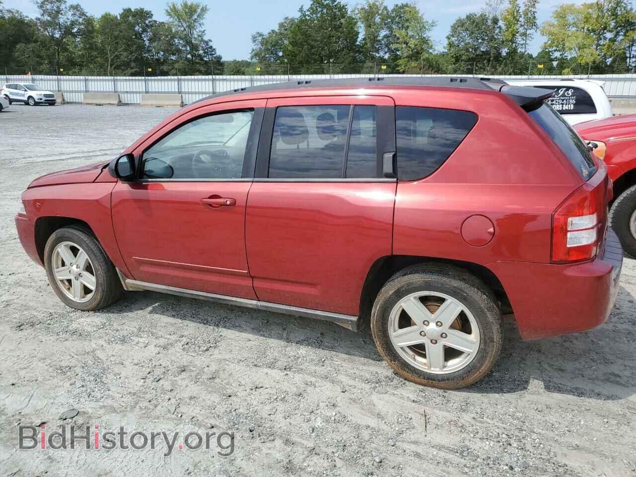 2010 JEEP COMPASS - VIN: 1J4NT4FB0AD612037 - Фото 2