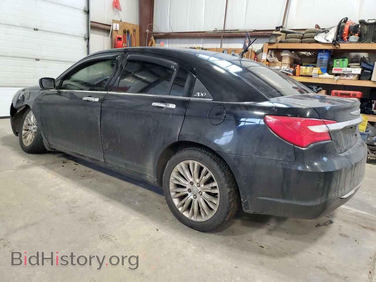 2013 CHRYSLER 200 - VIN: 1C3CCBCG8DN673477 - Фото 2