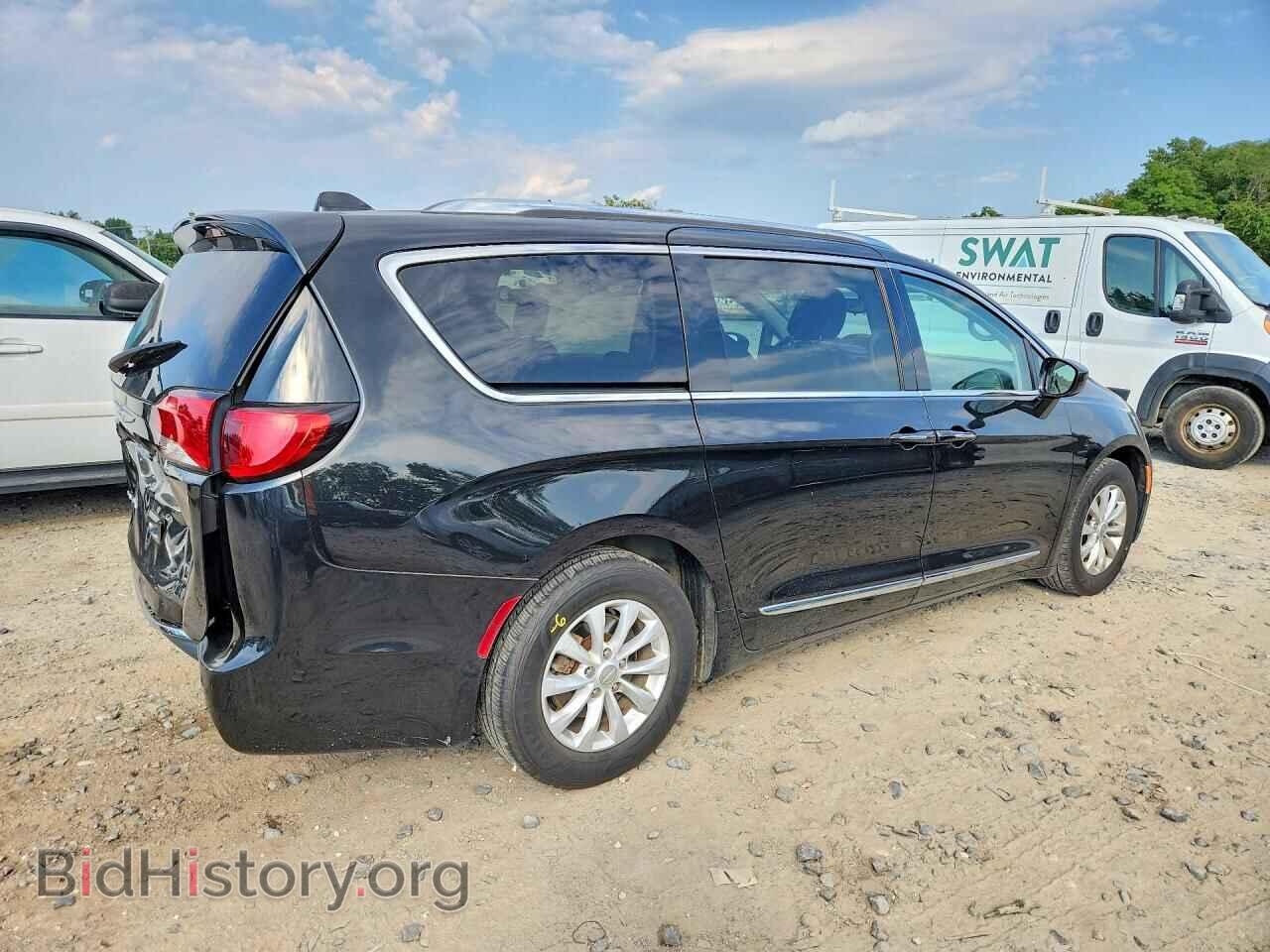 2018 CHRYSLER PACIFICA - VIN: 2C4RC1BGXJR124329 - Photo 3