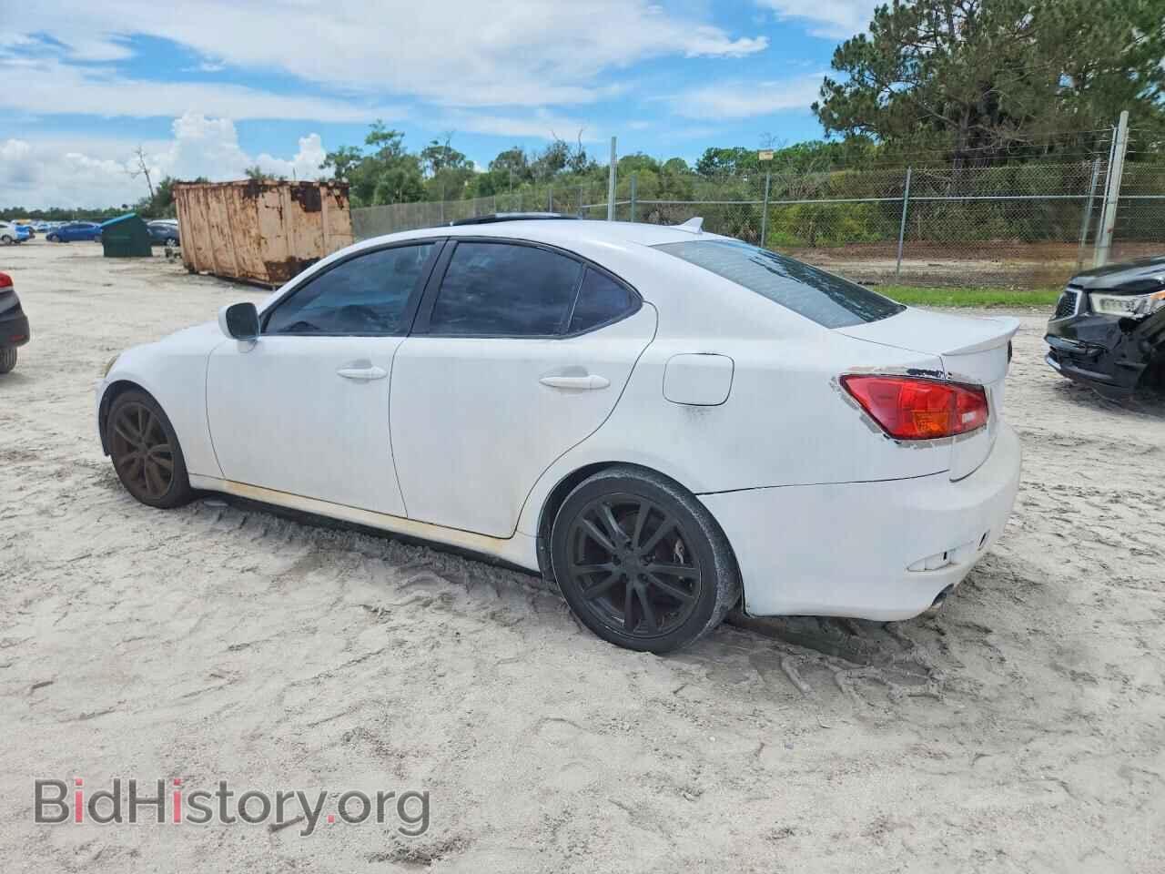 2007 LEXUS IS - VIN: JTHBK262372053070 - Photo 2