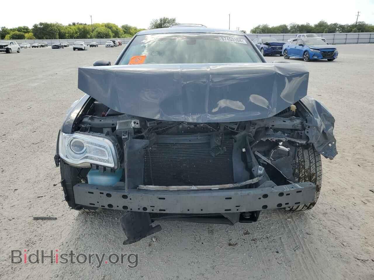 2018 CHRYSLER 300 - VIN: 2C3CCAAG1JH298050 - Фото 5